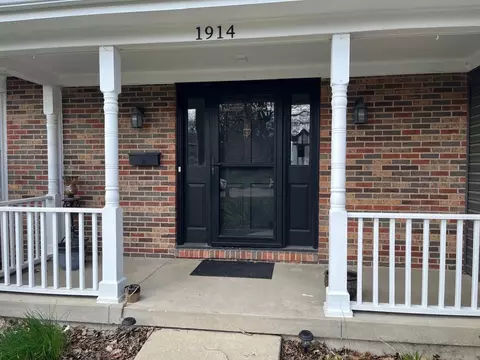 Exterior - 1914 Howard St, Wheaton, IL 60187 photo 3 of 8