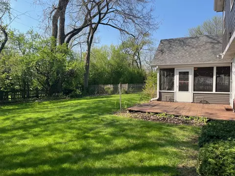 Exterior - 1914 Howard St, Wheaton, IL 60187 photo 4 of 8