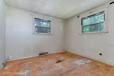 Bedroom - 16510 Winchester Ave, Markham, IL 60428 photo 4 of 4