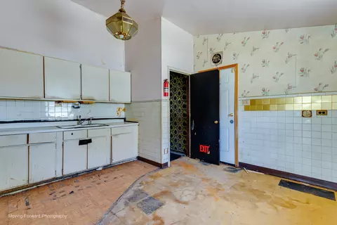 Kitchen - 16510 Winchester Ave, Markham, IL 60428 photo 1 of 1