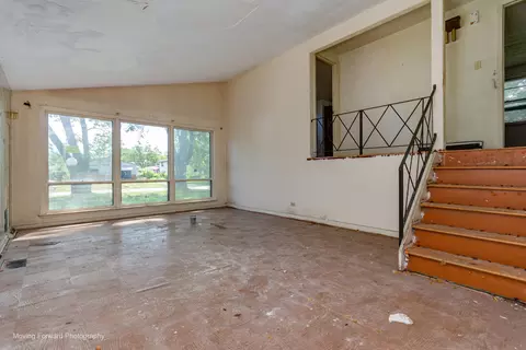 Living - 16510 Winchester Ave, Markham, IL 60428 photo 1 of 4