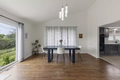 Dining - 1965 Royal Blvd, Elgin, IL 60123 photo 1 of 2