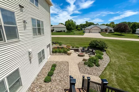 Exterior - 2199 E Lomar St, Eldridge, IA 52748 photo 12 of 13