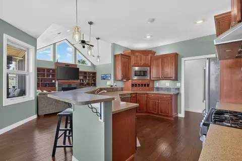 Kitchen - 2199 E Lomar St, Eldridge, IA 52748 photo 1 of 4