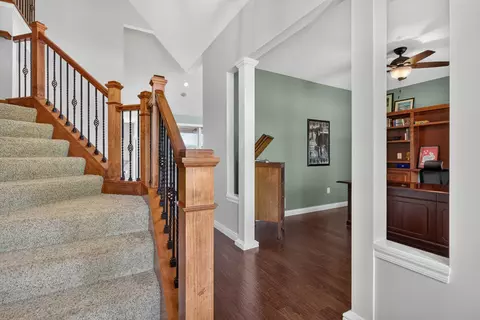 Entry Way - 2199 E Lomar St, Eldridge, IA 52748 photo 3 of 7