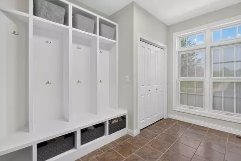 Entry Way - 2199 E Lomar St, Eldridge, IA 52748 photo 4 of 7