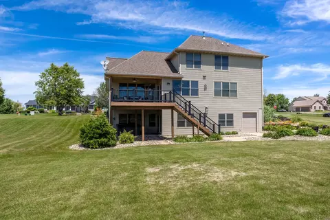Exterior - 2199 E Lomar St, Eldridge, IA 52748 photo 4 of 13