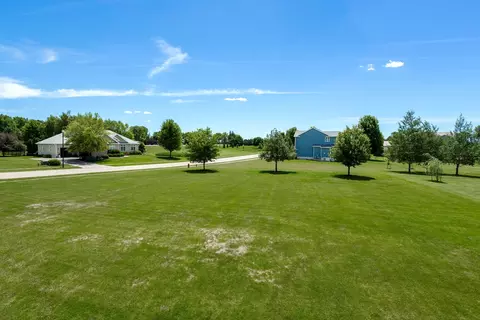 View/Area - 2199 E Lomar St, Eldridge, IA 52748 photo 1 of 1