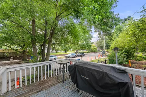 Exterior - 1004 13th Ave, Moline, IL 61265 photo 6 of 8
