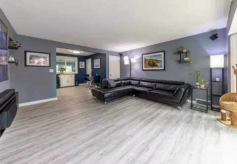 Living - 610 S 2nd St, West Dundee, IL 60118 photo 1 of 3