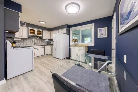 Kitchen - 610 S 2nd St, West Dundee, IL 60118 photo 1 of 4