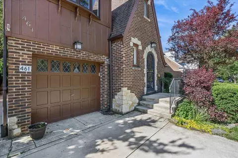 Exterior - 461 Uvedale Rd, Riverside, IL 60546 photo 2 of 4