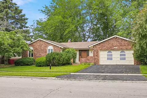 1621 Sleepy Hollow Ln, Dekalb, IL 60115