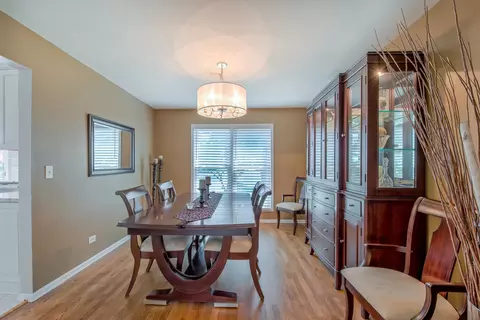 Dining - 1337 Saddlebrook Rd, Bartlett, IL 60103 photo 1 of 1