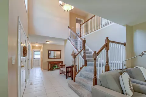 Entry Way - 1337 Saddlebrook Rd, Bartlett, IL 60103 photo 1 of 5