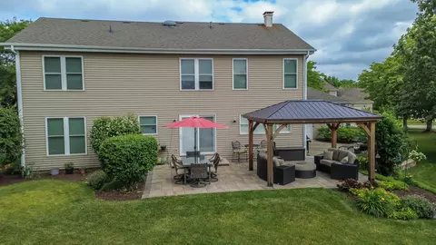 Exterior - 1337 Saddlebrook Rd, Bartlett, IL 60103 photo 14 of 14