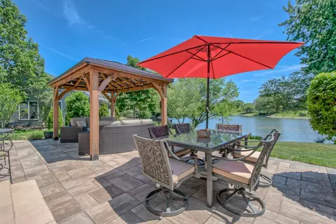 Exterior - 1337 Saddlebrook Rd, Bartlett, IL 60103 photo 9 of 14