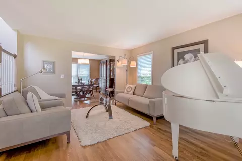 Living - 1337 Saddlebrook Rd, Bartlett, IL 60103 photo 1 of 4