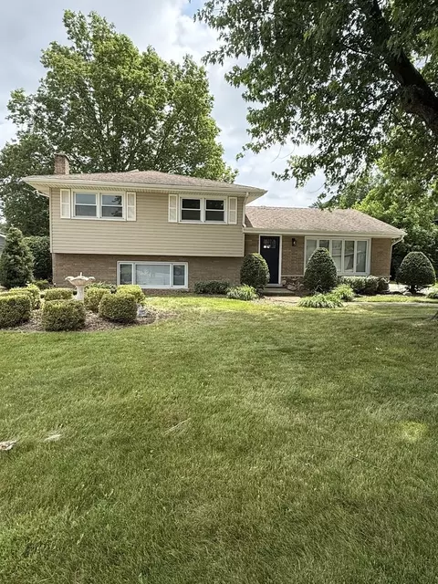 12537 S Menard Ave, Palos Heights, IL 60463