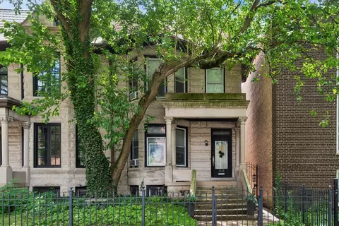 1329 W Pratt Blvd, Chicago, IL 60626