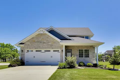 1201 Manzella Ln, Glenview, IL 60025