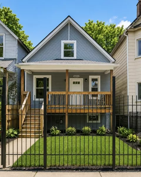 8008 S Muskegon Ave, Chicago, IL 60617