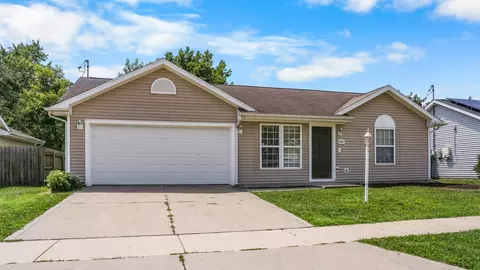 605 S Sunny Ln, Urbana, IL 61802
