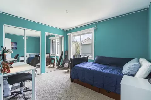 Bedroom - 2634 Smith St, Rolling Meadows, IL 60008 photo 3 of 4