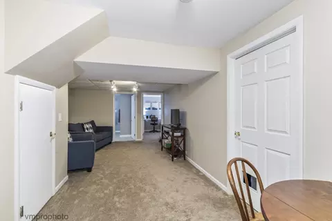 Entry Way - 2634 Smith St, Rolling Meadows, IL 60008 photo 3 of 3