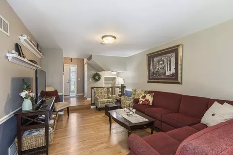 Living - 2634 Smith St, Rolling Meadows, IL 60008 photo 2 of 2