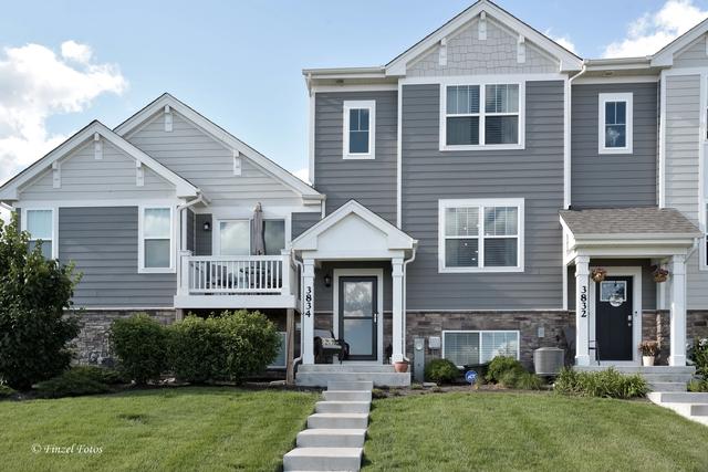 3834 Gansett Pkwy, Elgin, IL 60124