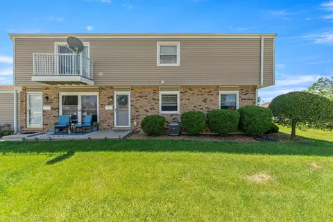 7940 163 Pl #7940, Tinley Park, IL 60477
