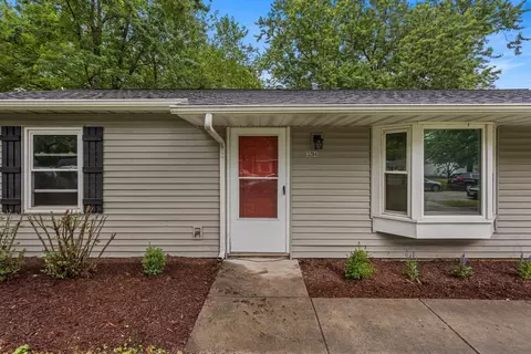 Exterior - 3204 Sylvan Dr, Champaign, IL 61821 photo 3 of 7