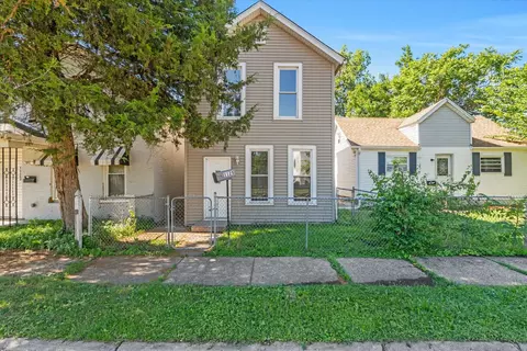 1125 W 5th St, Davenport, IA 52802
