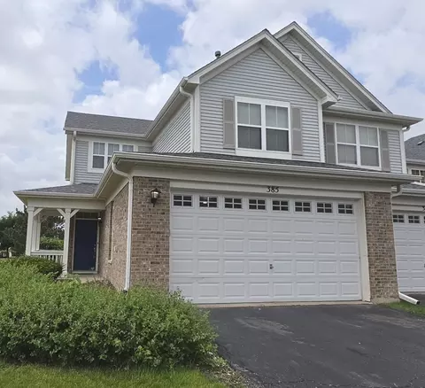 385 Bluegrass Pkwy, Oswego, IL 60543