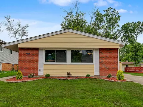 229 Indiana St, Park Forest, IL 60466