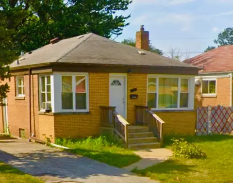 12528 S Ada St, Calumet Park, IL 60827