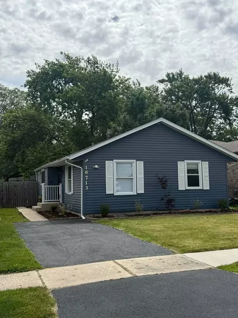 16713 Highview Ave, Orland Hills, IL 60487
