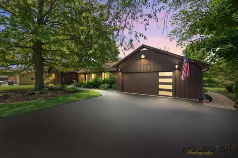 1311 Azalea Ln, Dekalb, IL 60115