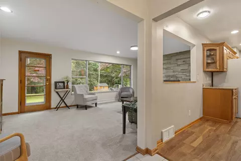 Entry Way - 3306 15th Street A St, Moline, IL 61265 photo 2 of 2