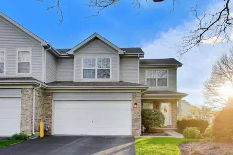 1422 Welland Ct #1422, Roselle, IL 60172