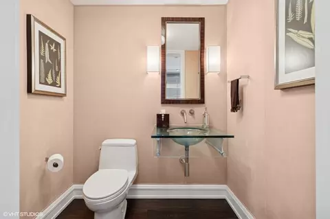 Bath - 180 E Pearson St #4801, Chicago, IL 60611 photo 1 of 7