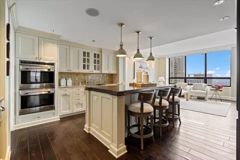 Kitchen - 180 E Pearson St #4801, Chicago, IL 60611 photo 1 of 5