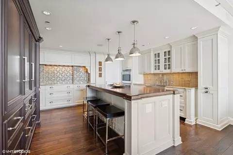 Kitchen - 180 E Pearson St #4801, Chicago, IL 60611 photo 2 of 5