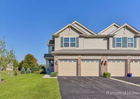 2068 Canyon Creek Ct #2068, Aurora, IL 60503