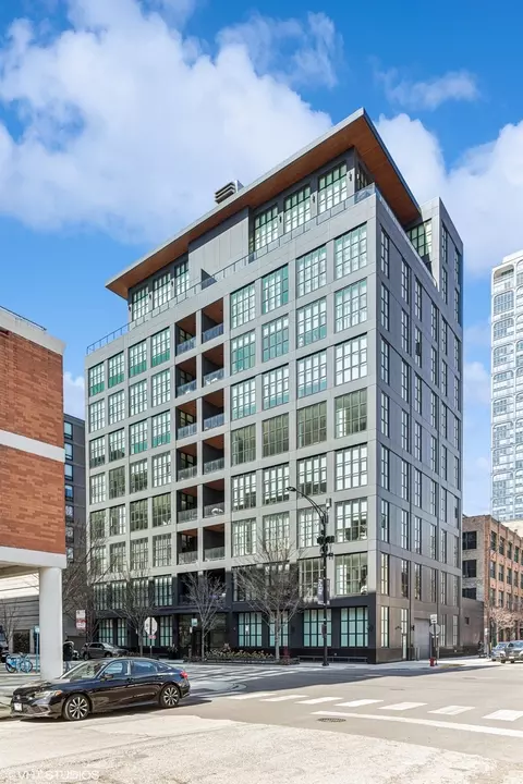 900 W Washington Blvd #202, Chicago, IL 60607
