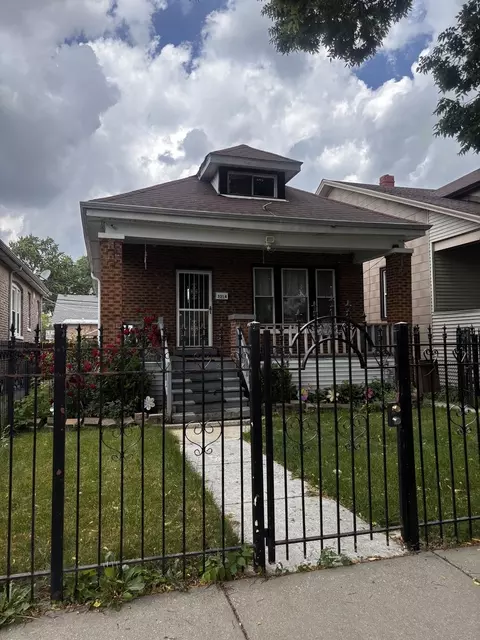 3314 W 66th St, Chicago, IL 60629