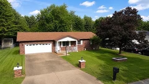 1218 Plum Ave, Mount Vernon, IL 62864