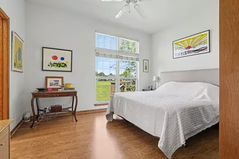 Bedroom - 101 Cold Spring Ct, Aurora, IL 60506 photo 1 of 4
