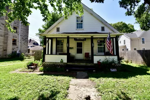 206 N Mason St, Bloomington, IL 61701
